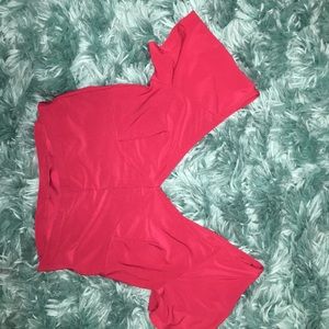Red v neck cropped shirt